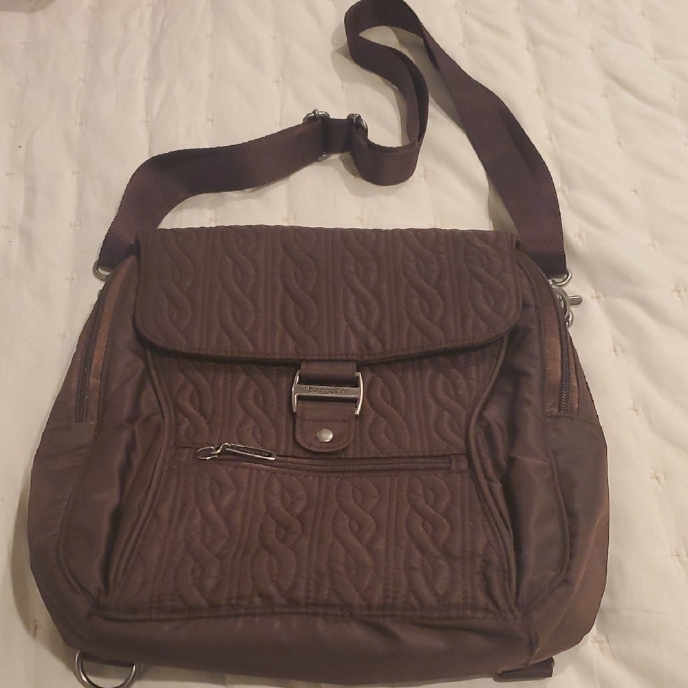 Baggallini Brown Messenger Bag with Quilted Design (38)